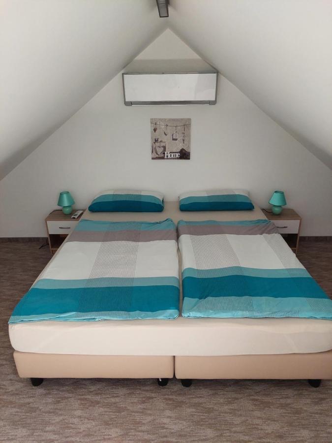 Apartamento Pol-Lak Szolosgyorok Exterior foto